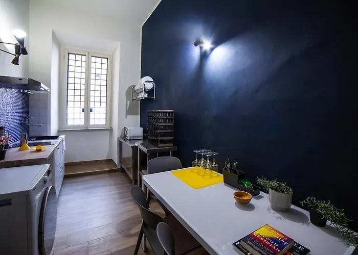 Apartment New 3br-2 Baths Near Vatican & Metro- The Comics House Rome