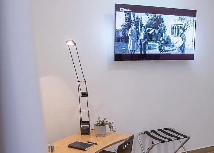 New 3br-2 Baths Near Vatican & Metro- The Comics House Rome