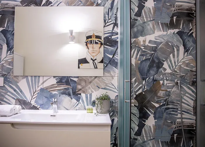New 3br-2 Baths Near Vatican & Metro- The Comics House *